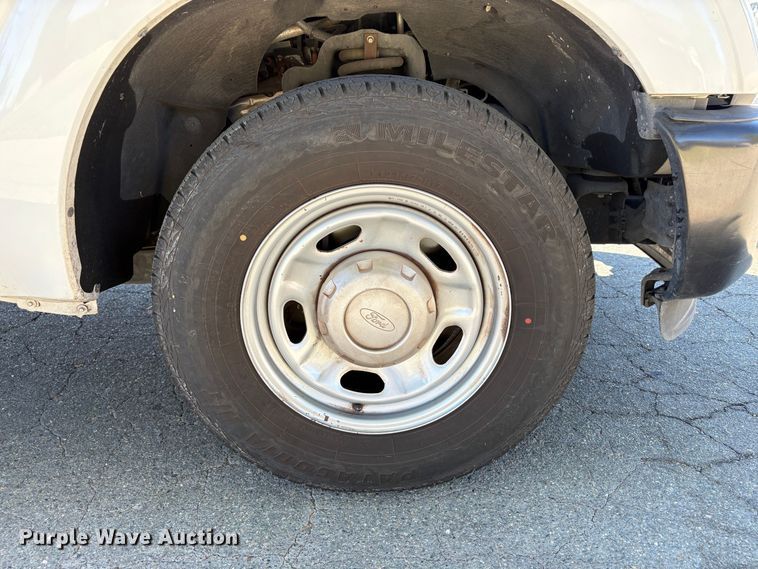 image for item EP3021 2015 Ford F250 Super Duty pickup truck