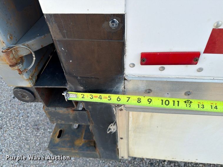 image for item ER1987 2005 Ford E450 box truck