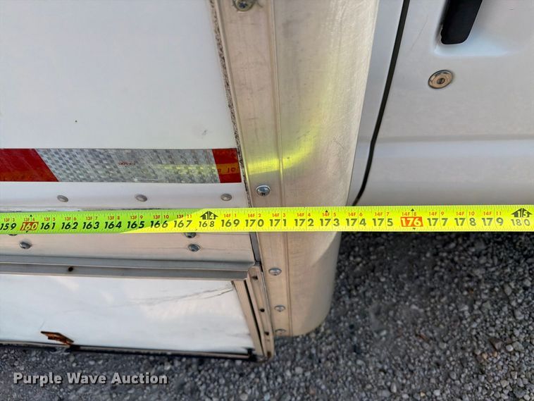 image for item ER1987 2005 Ford E450 box truck