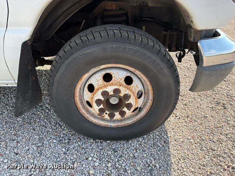 image for item ER1987 2005 Ford E450 box truck