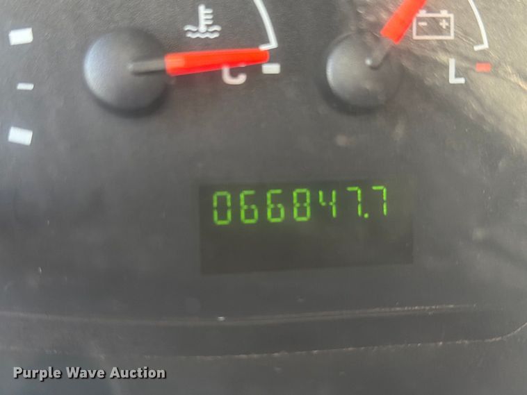 image for item ER1987 2005 Ford E450 box truck
