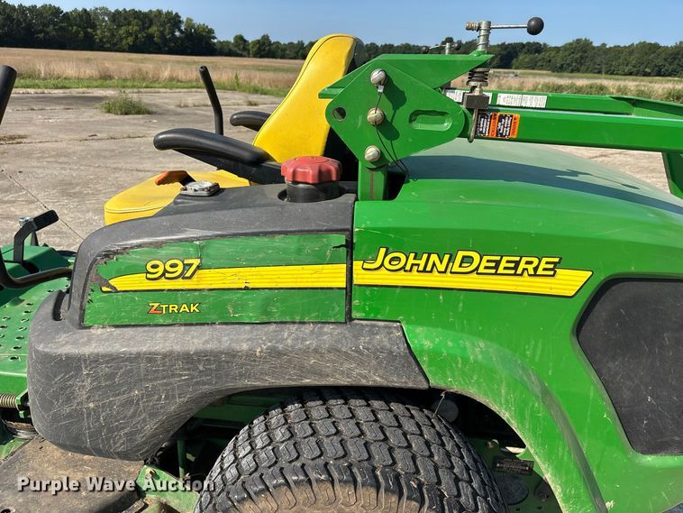 image for item ER3210 John Deere 997 ZTrac ZTR lawn mower