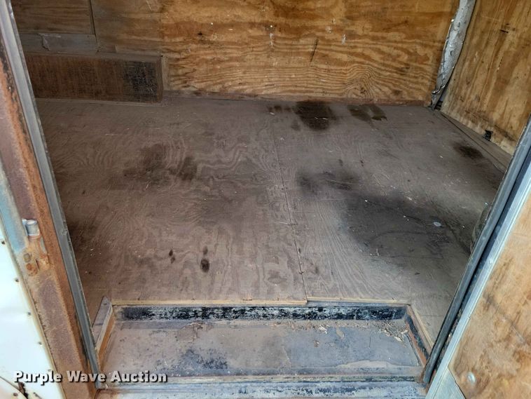 image for item ES2915 2000 Pace American Cargo Sport 