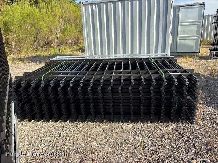 image for item ES8067 (22) 2024 EINGP F10 fence panels