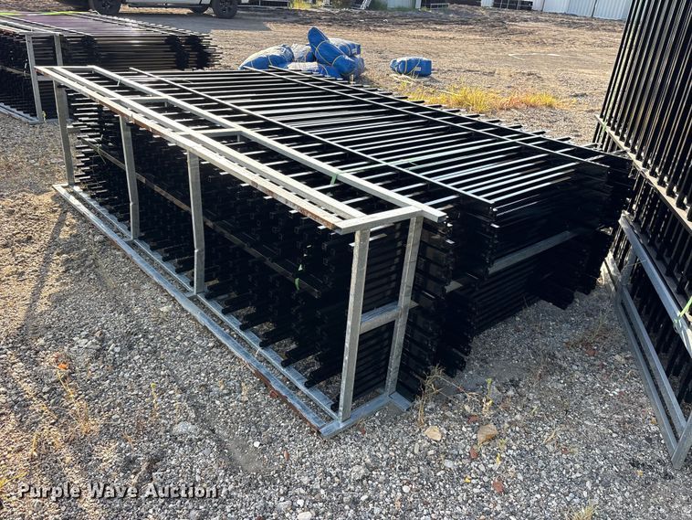 image for item ES8067 (22) 2024 EINGP F10 fence panels