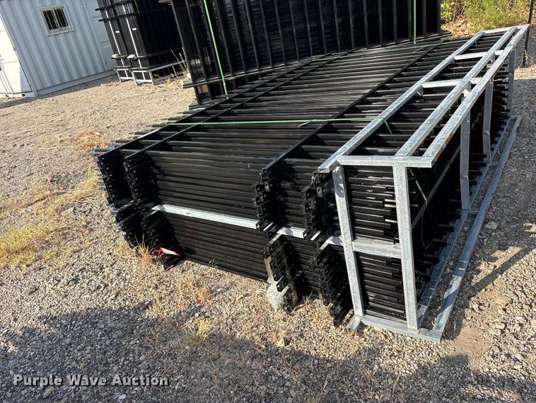 image for item ES8067 (22) 2024 EINGP F10 fence panels