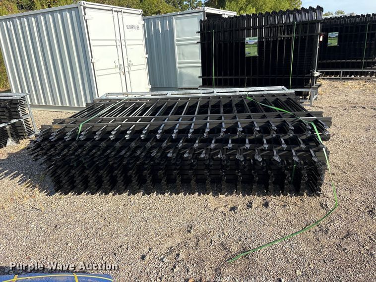 image for item ES8068 (22) 2024 EINGP F10 fence panels