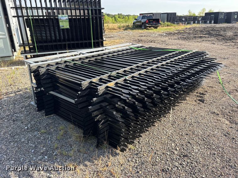 image for item ES8068 (22) 2024 EINGP F10 fence panels