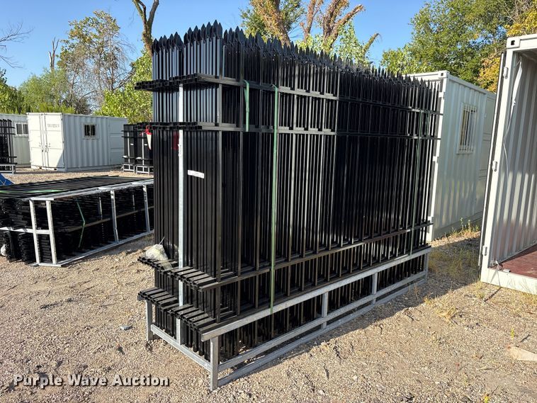 image for item ES8069 (22) 2024 EINGP F10 fence panels