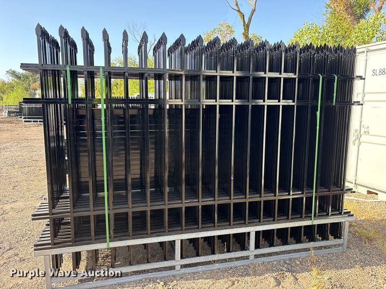 image for item ES8069 (22) 2024 EINGP F10 fence panels