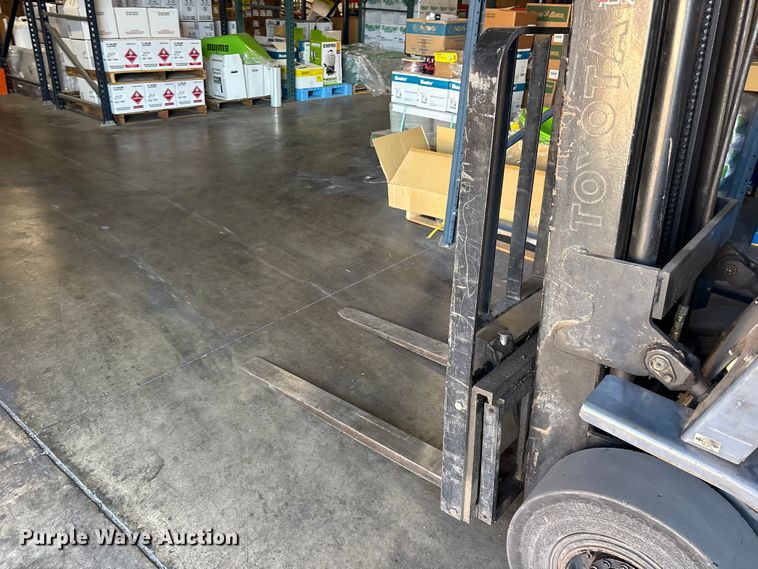 image for item ET0353 1997 Toyota 42-6FGU18 forklift