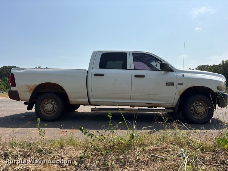 image for item ET0374 2012 Dodge Ram 2500 Crew Cab pickup truck