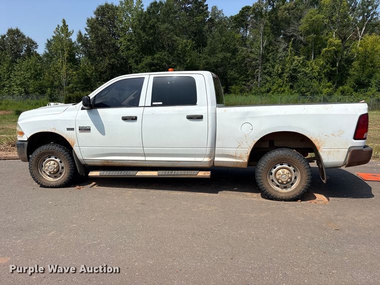 image for item ET0374 2012 Dodge Ram 2500 Crew Cab pickup truck