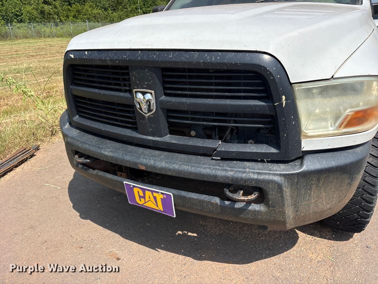 image for item ET0374 2012 Dodge Ram 2500 Crew Cab pickup truck