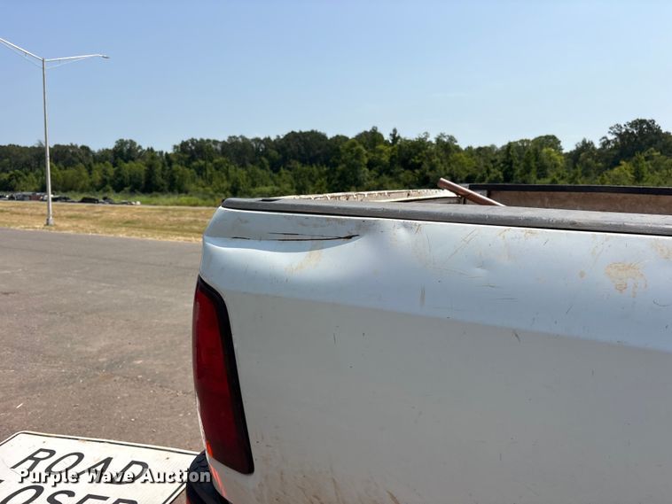 image for item ET0374 2012 Dodge Ram 2500 Crew Cab pickup truck