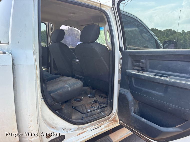 image for item ET0374 2012 Dodge Ram 2500 Crew Cab pickup truck