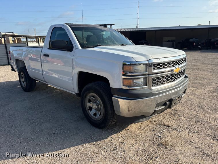 image for item ET0383 2015 Chevrolet Silverado 1500 pickup truck