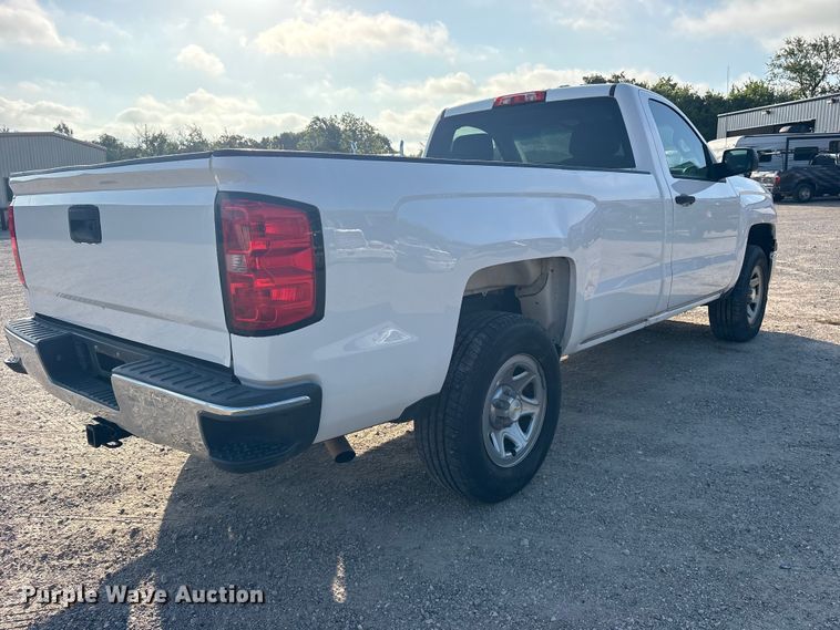 image for item ET0383 2015 Chevrolet Silverado 1500 pickup truck