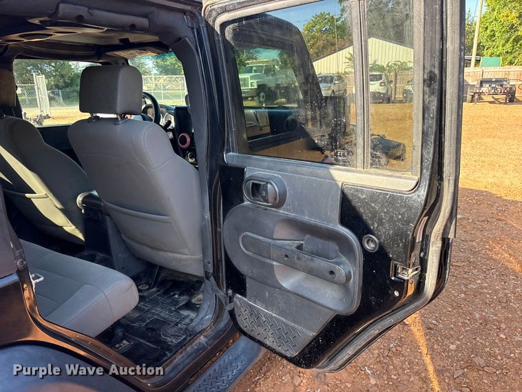 image for item ET0400 2008 Jeep Wrangler SUV