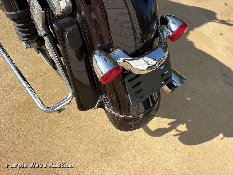 image for item ET0402 2010 Harley Davidson Street Glide motorcycle