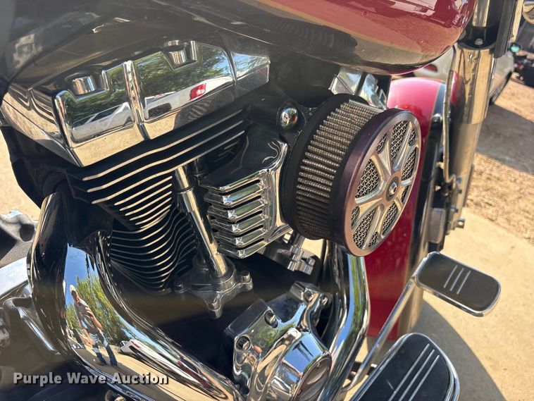 image for item ET0402 2010 Harley Davidson Street Glide motorcycle