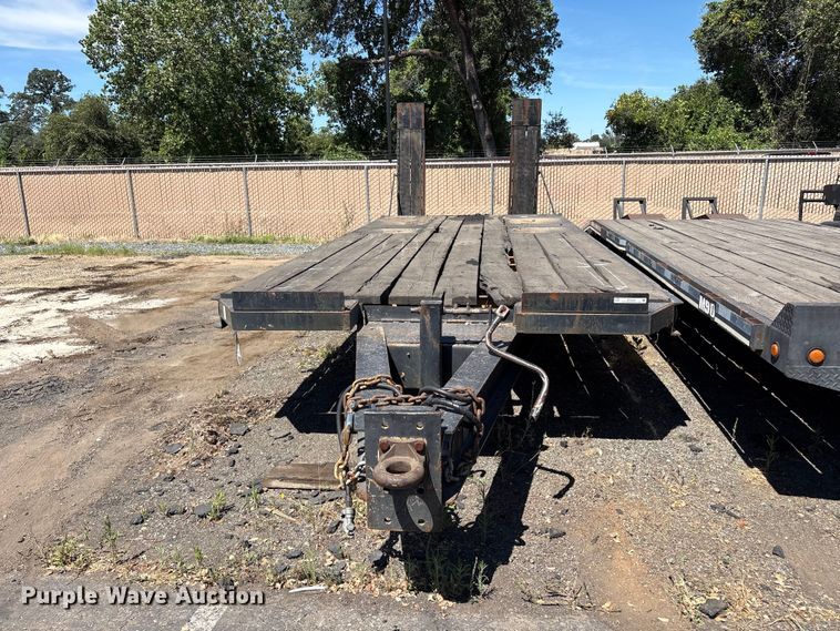 image for item ET0535 1998 Trail King Industries equipment trailer