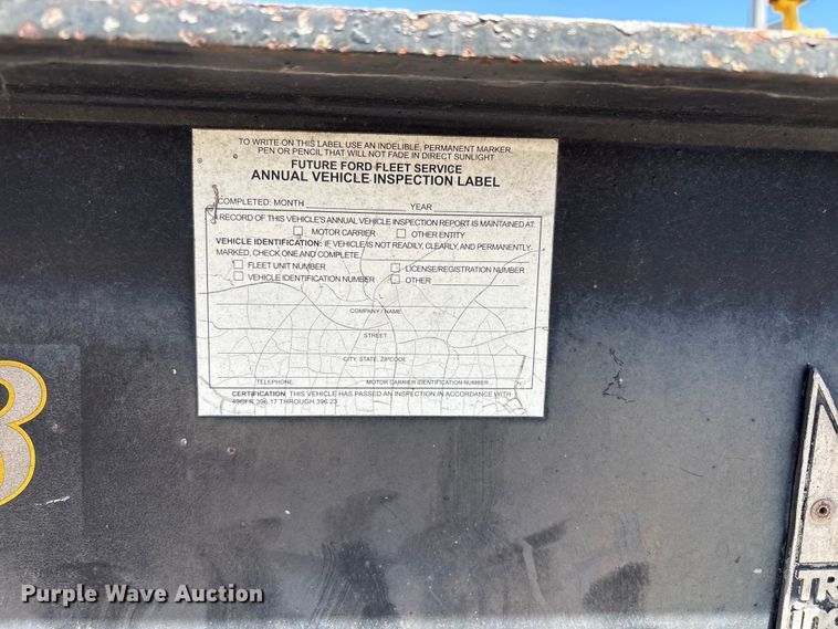 image for item ET0535 1998 Trail King Industries equipment trailer