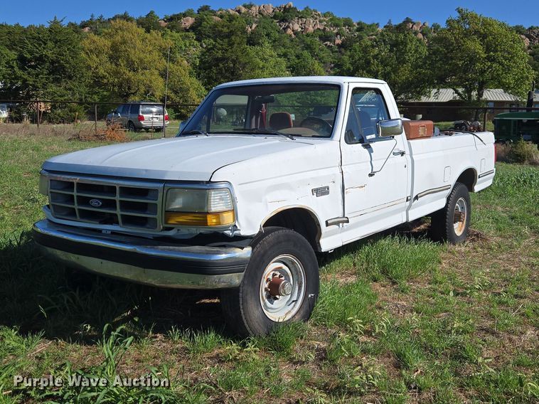 1993 Ford F250 pickup truck