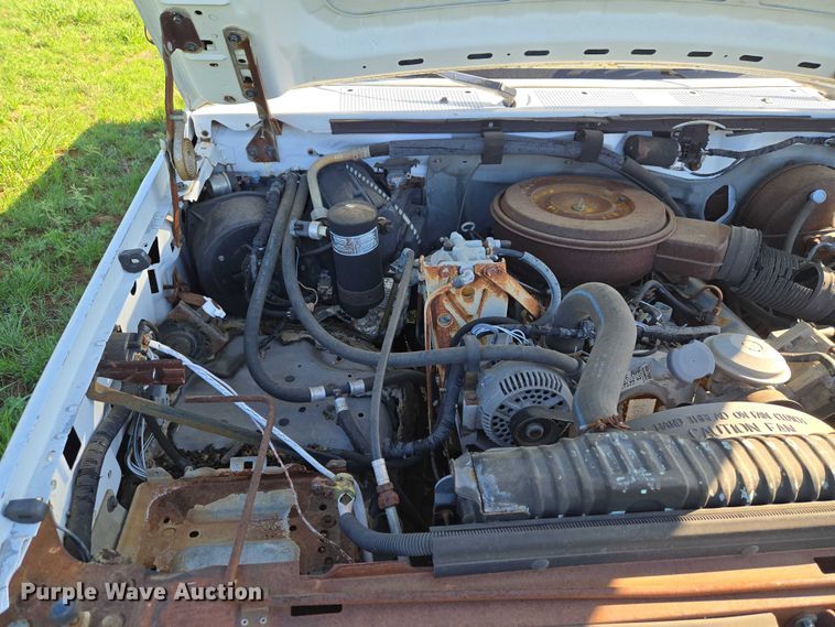 image for item ET5096 1993 Ford F250 pickup truck