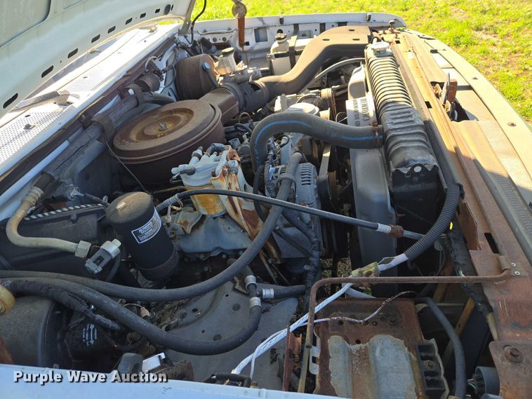 image for item ET5096 1993 Ford F250 pickup truck