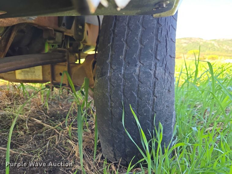 image for item ET5096 1993 Ford F250 pickup truck