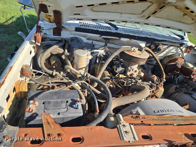 image for item ET5098 1980 Ford F350 flatbed pickup truck