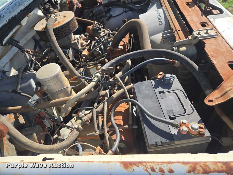 image for item ET5098 1980 Ford F350 flatbed pickup truck
