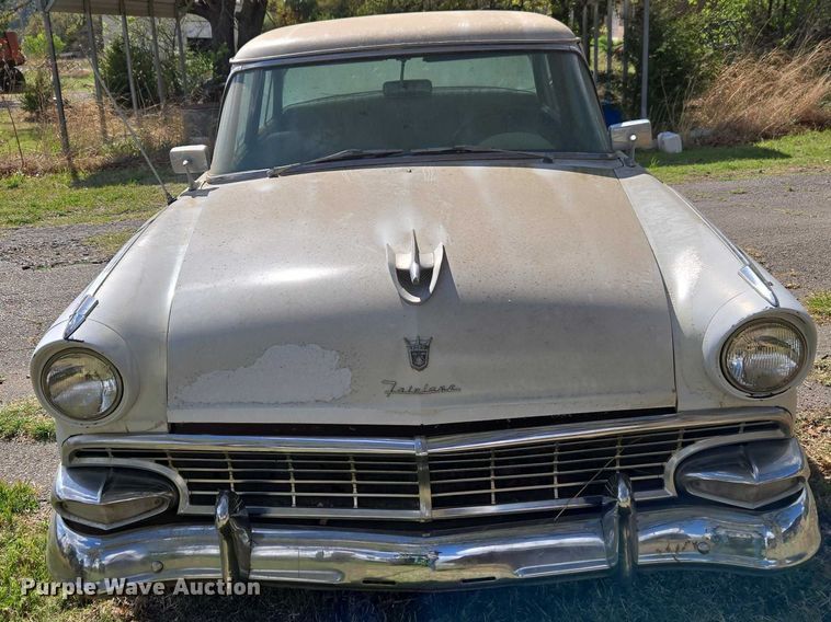 image for item ET5155 1956 Ford Fairlane Town sedan