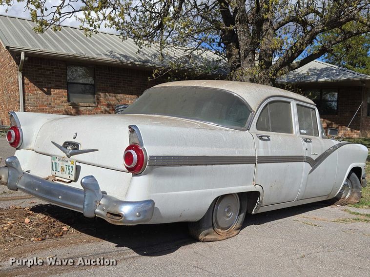 image for item ET5155 1956 Ford Fairlane Town sedan
