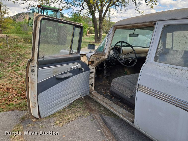 image for item ET5155 1956 Ford Fairlane Town sedan