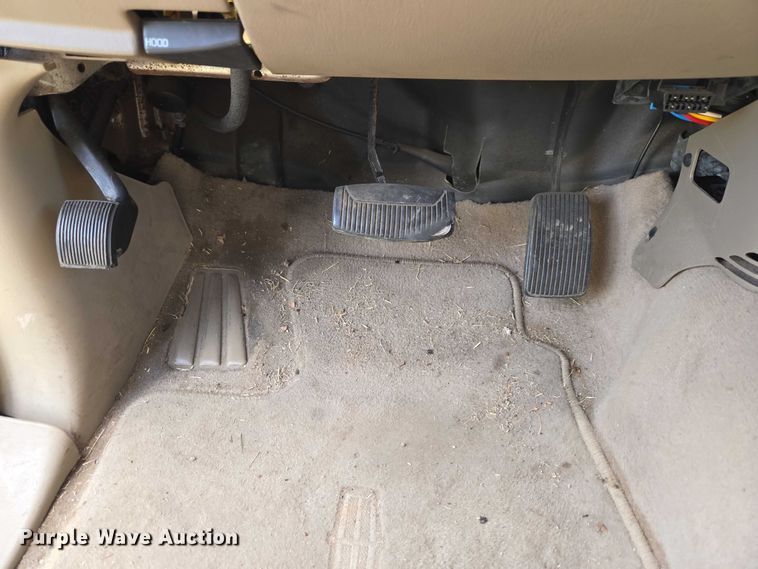image for item ET5156 2001 Lincoln Navigator SUV