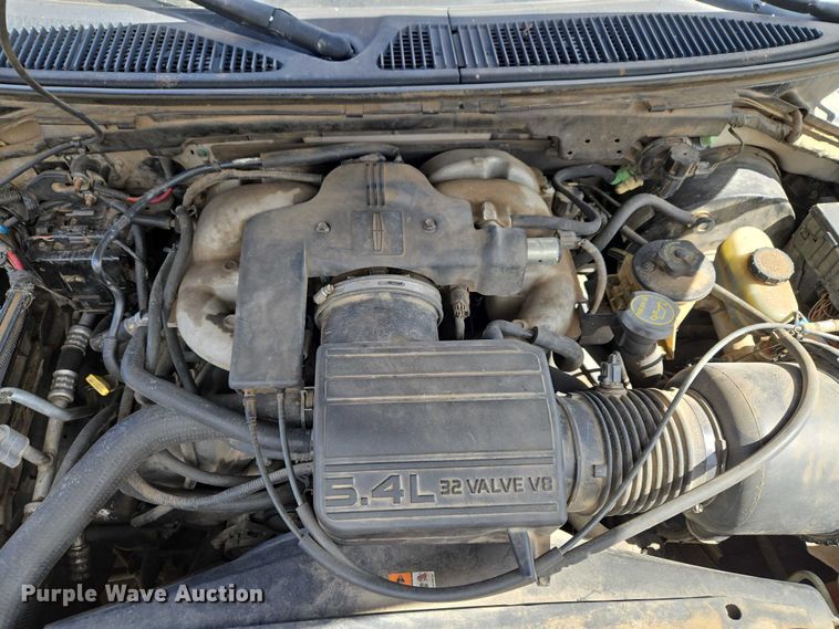 image for item ET5156 2001 Lincoln Navigator SUV
