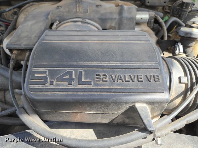 image for item ET5156 2001 Lincoln Navigator SUV