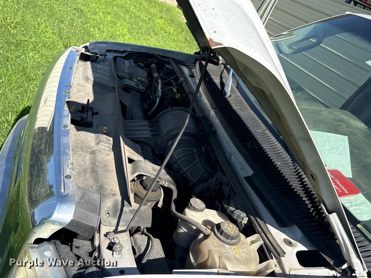 image for item ET6345 2011 Ford E350 Super Duty utility van