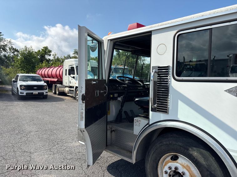 image for item ET8656 1990 Sterling Spartan MS40-2042 rescue vehicle