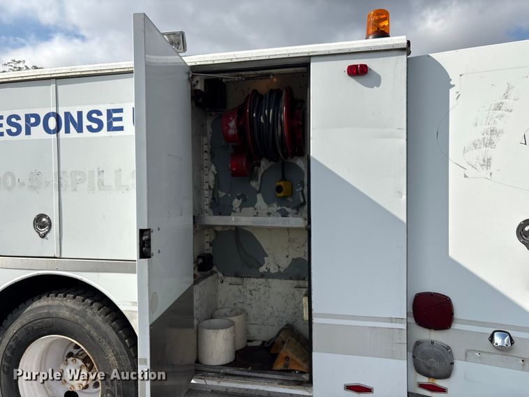 image for item ET8656 1990 Sterling Spartan MS40-2042 rescue vehicle