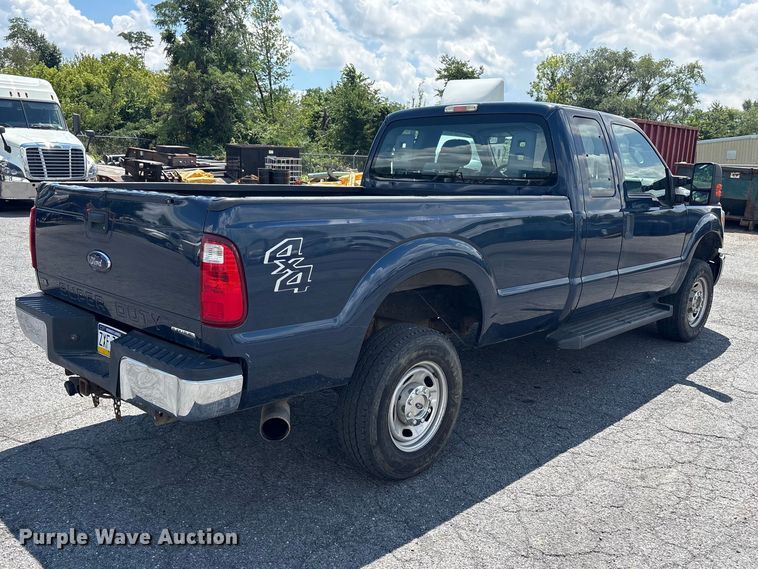 image for item ET8657 2014 Ford F250 Super Duty Ext. Cab pickup truck