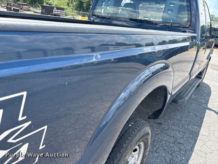 image for item ET8657 2014 Ford F250 Super Duty Ext. Cab pickup truck