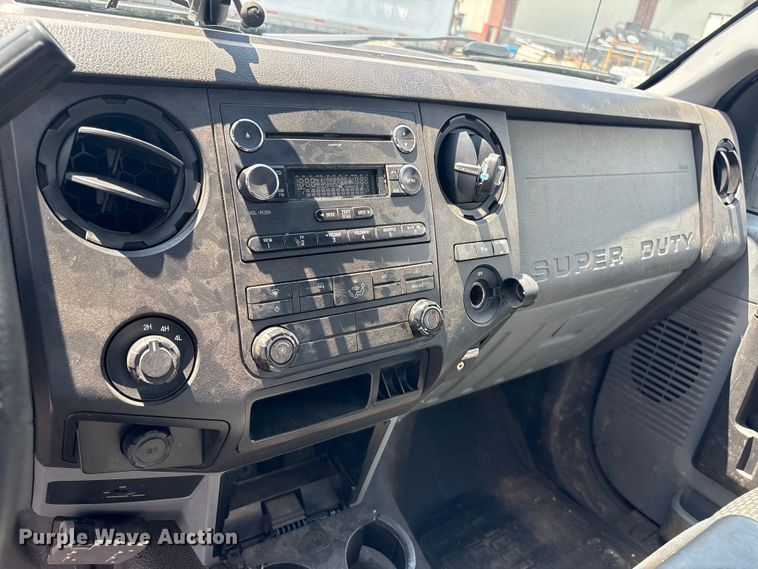 image for item ET8657 2014 Ford F250 Super Duty Ext. Cab pickup truck