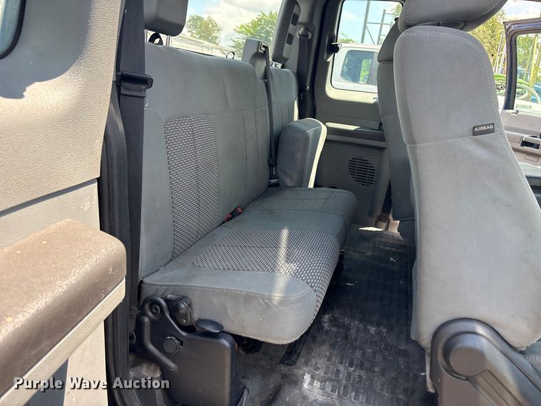 image for item ET8657 2014 Ford F250 Super Duty Ext. Cab pickup truck