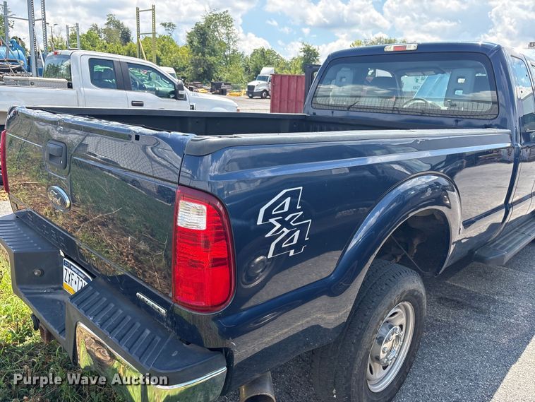 image for item ET8657 2014 Ford F250 Super Duty Ext. Cab pickup truck