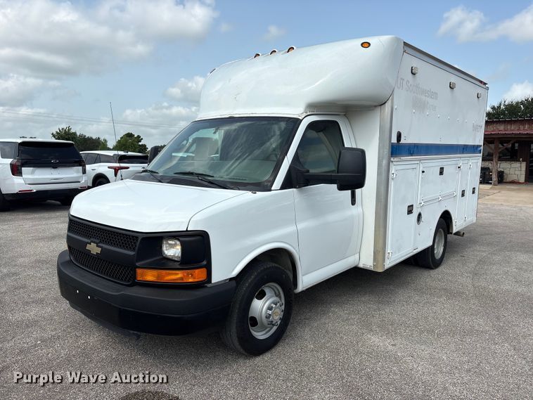2014 Chevrolet Express box truck