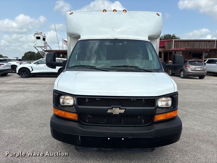 image for item EU0763 2014 Chevrolet Express box truck