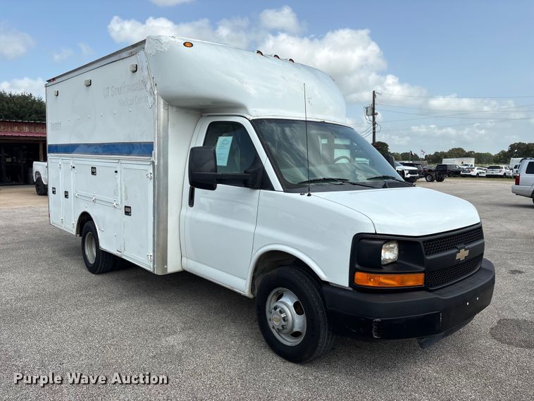 image for item EU0763 2014 Chevrolet Express box truck